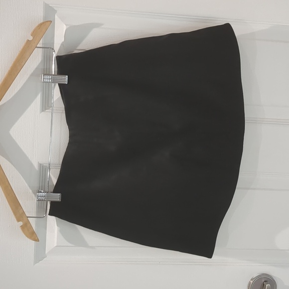 Marciano black miniskirt - Picture 4 of 4